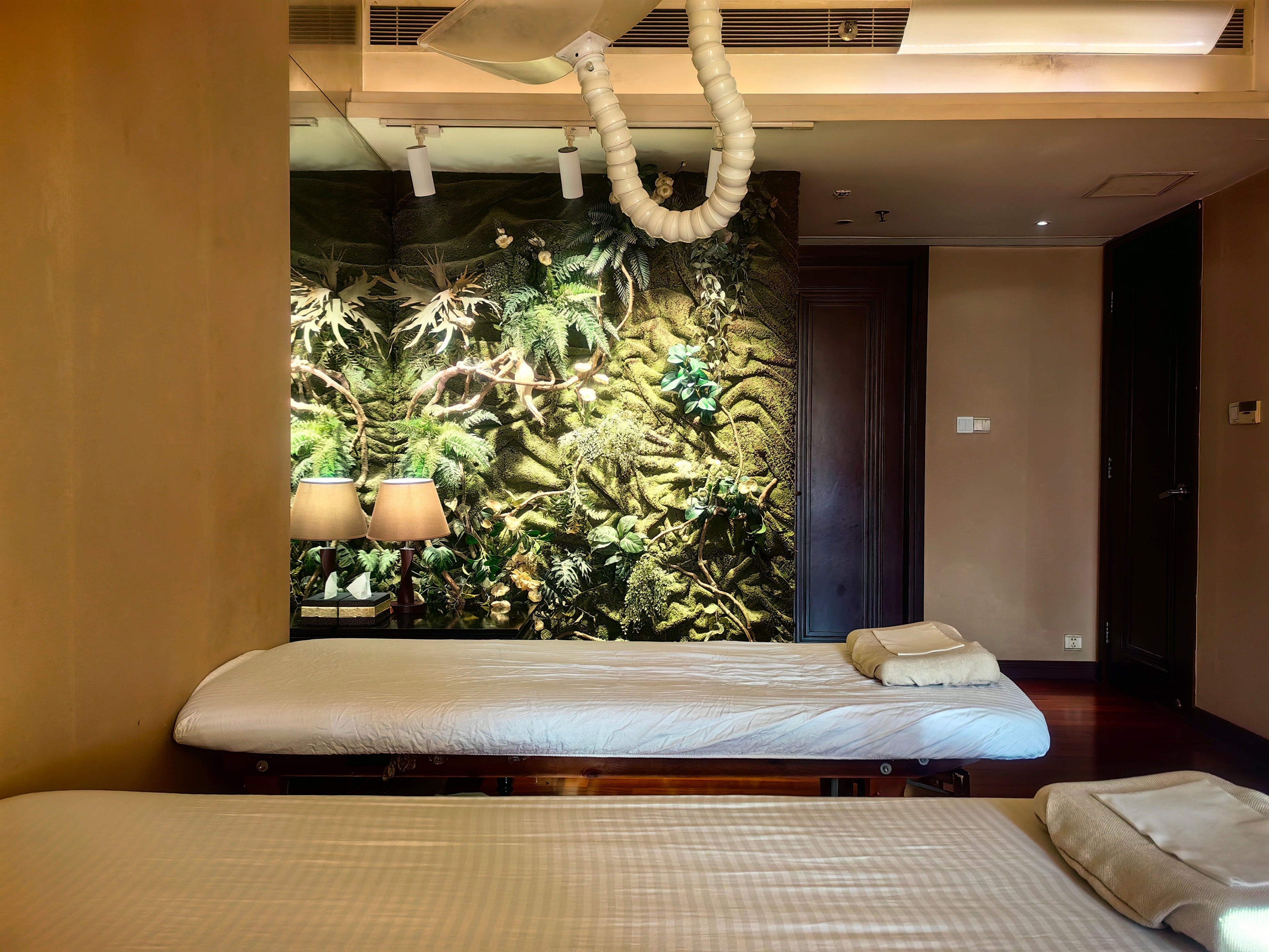 Chinese Massage vs Thai Massage: What's Actually Different